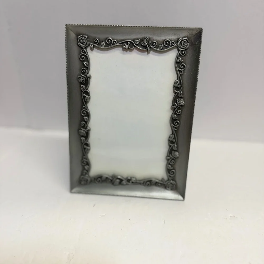 Decorel Pewter Tone Rose Vine Ornate 4x6 Picture Frame Vintage Style Tabletop